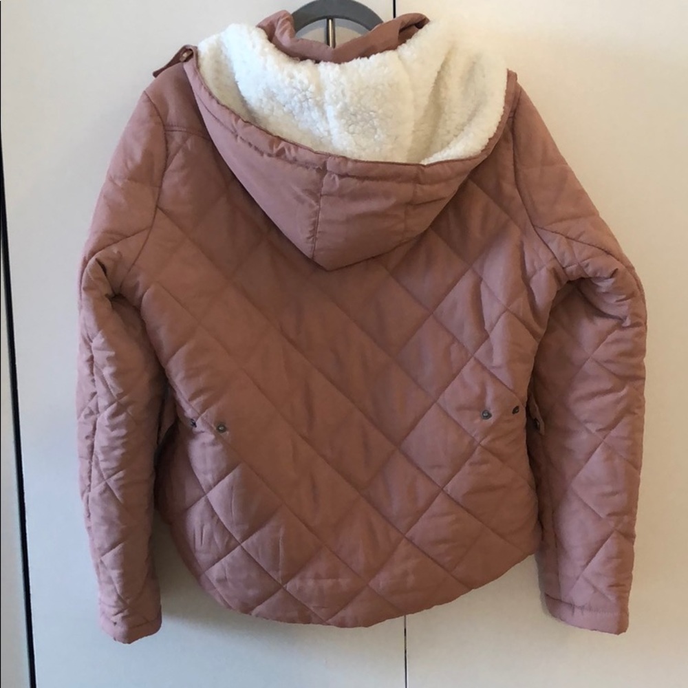 Pink coat - Picture 3 of 3